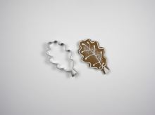 JANDEJSEK Vykrajovátko dubový list 60 x 32 mm_2 (1)