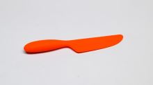 FAVE Vál silikonový na těsto 60 x 50 cm x 1 mm, oranžový s nožem_5